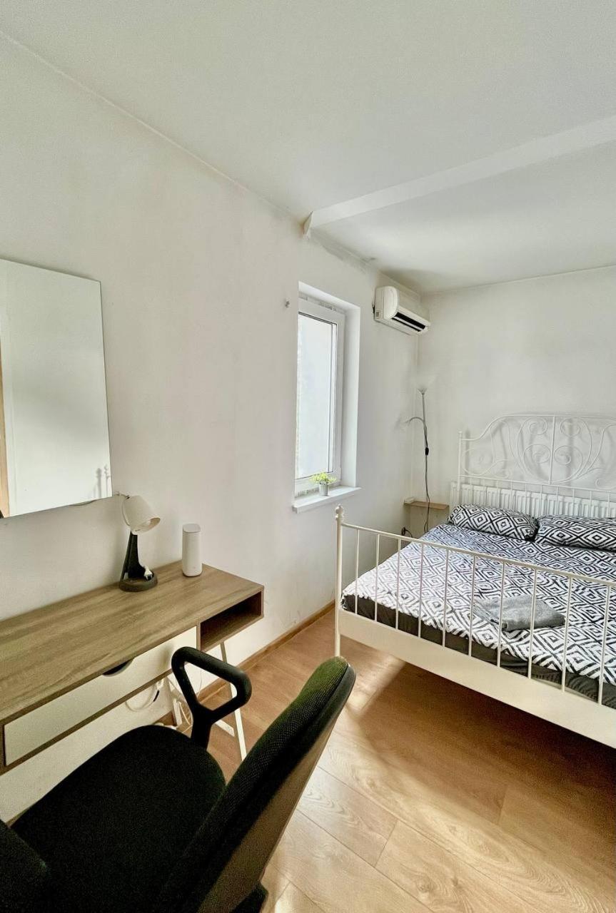 Comfy, Nice And Small Room In Krakau Exterior foto